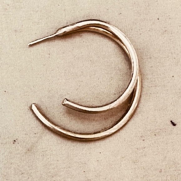 Silver Tone Double “C“ “Hoop” Post Earring Vintage EUC - Picture 3 of 7